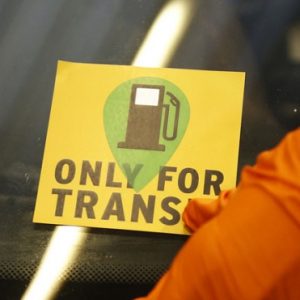Sárga matricát kap, akit csak tranzitra engedtek be az országba – ők nem hajthatnak le az autópályákról