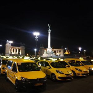 Rengeteg taxist érinthet: Olvasónk 2020-ra már nem kapott műszaki vizsga időpontot, de ez nem minden