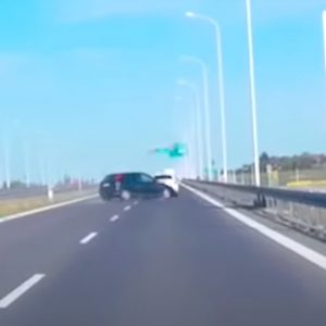 VIDEÓ: Súlyos baleset – Legalább ezen a videón gondolkodj el, mielőtt büntetőfékeznél