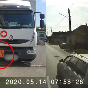 VIDEÓ: Veszélyes hulladékokat szállító olvasónkat leckéztette meg nem mindennapi módokon az autós