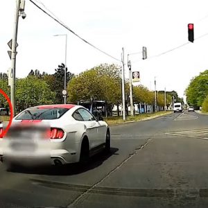 VIDEÓ: A Mustangos úr csak szeretné megköszönni, hogy a tahóságára figyelmesen reagáltak