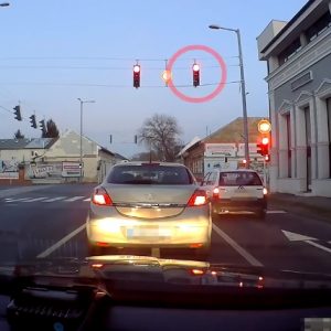 VIDEÓ: Szinte már nem múlhat el hétvége a megszokott sorozat nélkül – Itt a pofátlan(tan)ítás 13.