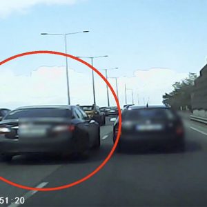Videón egy M3-ason történt baleset, ami kísértetiesen hasonlít egy hó eleji balesetre