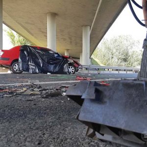 Csütörtökön tragédia is történt | Három darab ütközésienergiaelnyelő modult törtek ronggyá az autósok pár hét alatt