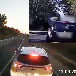 VIDEÓ: Előzött, szélvédőt mosott, majd a féket rugdosta. A másik pedig egy 20 tonnással szórakozott