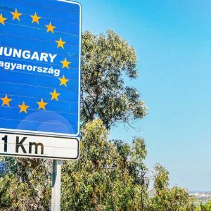 Akkora dugó lett a magyar-szlovák határon hogy a rendőrök inkább nem kértek formanyomtatványt a magyarországi belépéshez