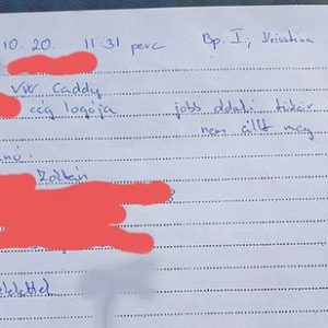Lezúzott egy parkoló autót, lelépett. Olvasónk utána ment, de csak legyintett