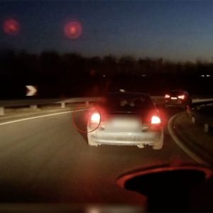 VIDEÓ: Őt sem tanították meg kis korában az egyik legalapvetőbb dologra
