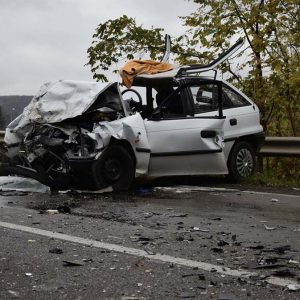 Idős házaspár halálát okozta a fiatal járművezető drogok és gyógyszerek hatása alatt