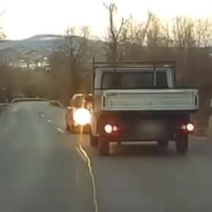 VIDEÓ: Elképesztő jelenetet rögzített egy autós a 1119-es úton pénteken