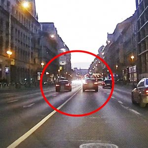 VIDEÓ: Adok-kapok, ahol megint nem számított a többi közlekedő biztonsága