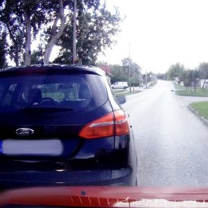 VIDEÓ: A közúton akarta rendezni a vitát a Ford sofőrje Bicskén