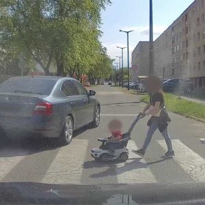 VIDEÓ: A pofátlanság mérőóra kiakadt Kazincbarcikán