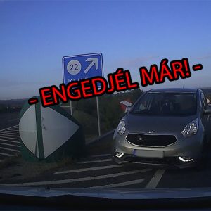 VIDEÓ: Gyermekkel a fedélzeten sem akart megfordulni