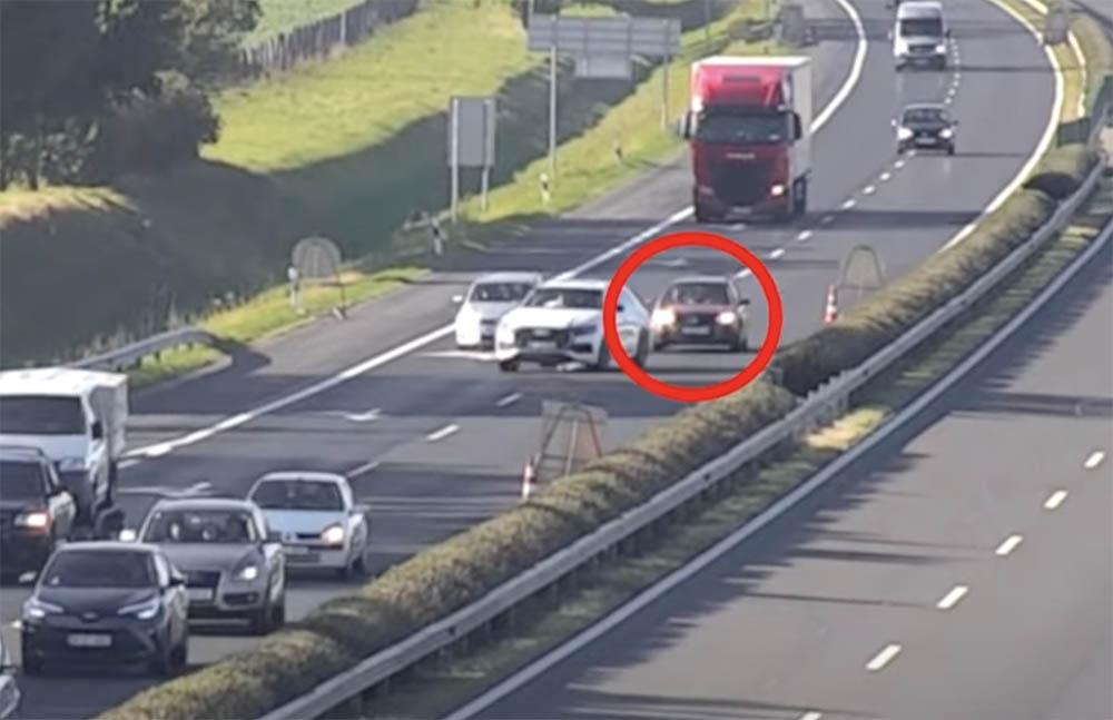FOTÓK: Egy ember meghalt, hatan pedig megsérültek tegnap az M3-as autópályán történt balesetben