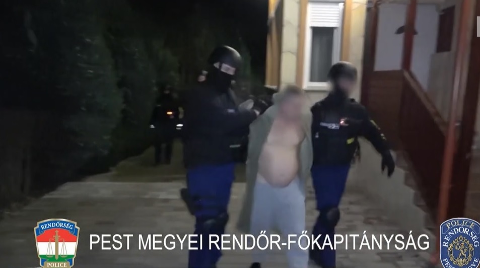VIDEÓ: Elvágta volt felesége fékcsövét és meg is rongálta az autót egy férfi bosszúból