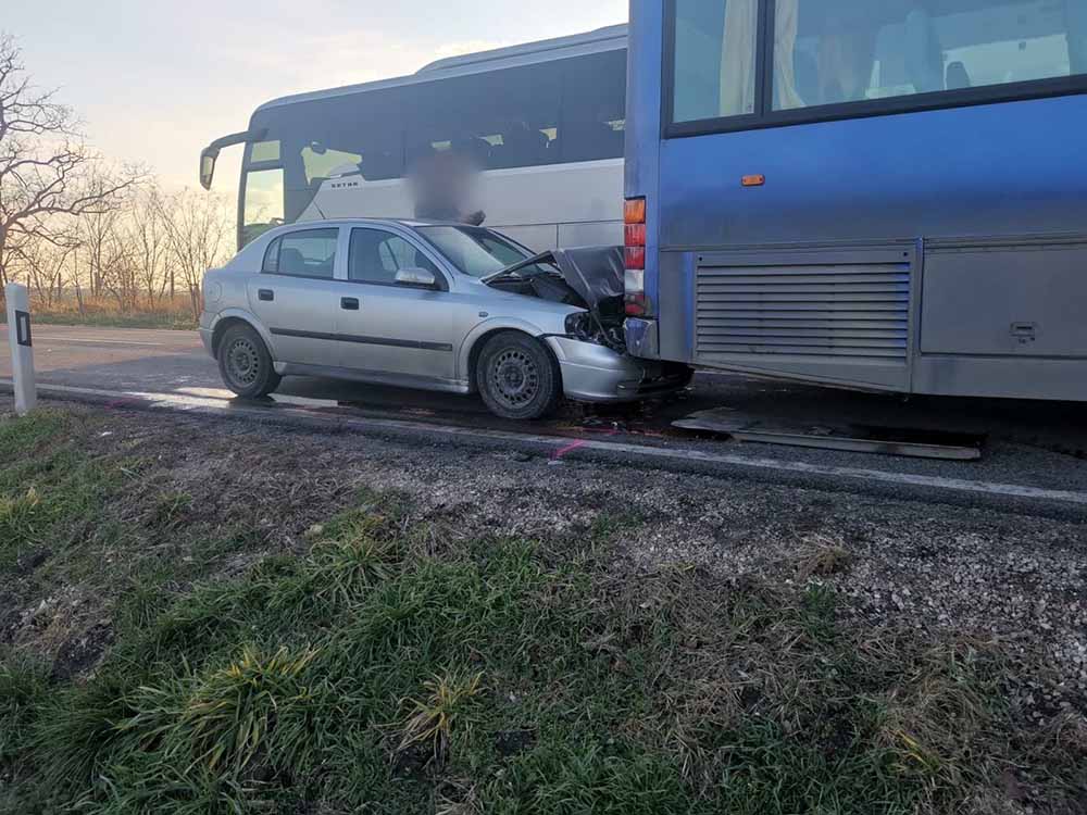 Sok a sérült – Buszok ütköztek össze Székesfehérvárnál