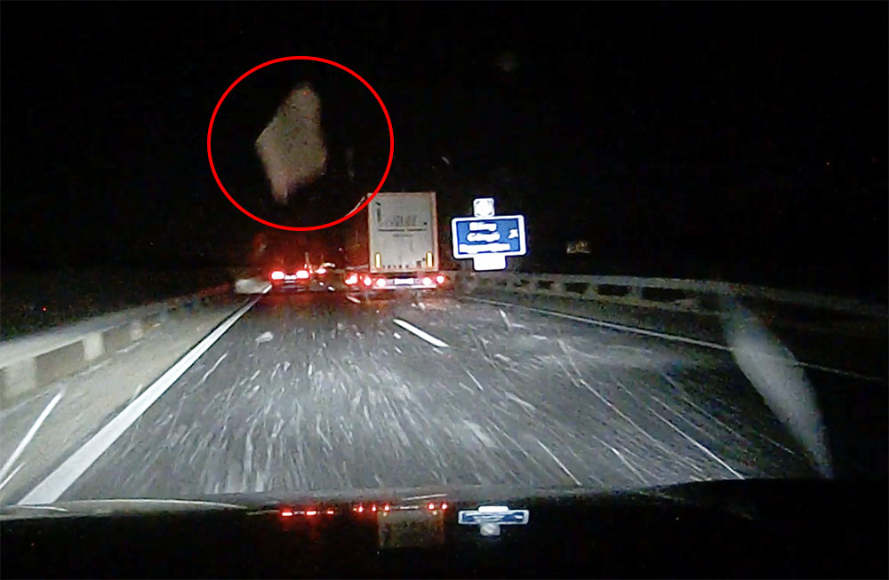 VIDEÓ: Furcsa módszer Veresegyházon, elmebaj a 15. kerületben és rémálom az M1-esen