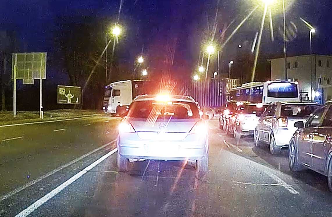VIDEÓ: 2 nappal a halálos baleset után is megfelelőnek gondolják ezt egyesek