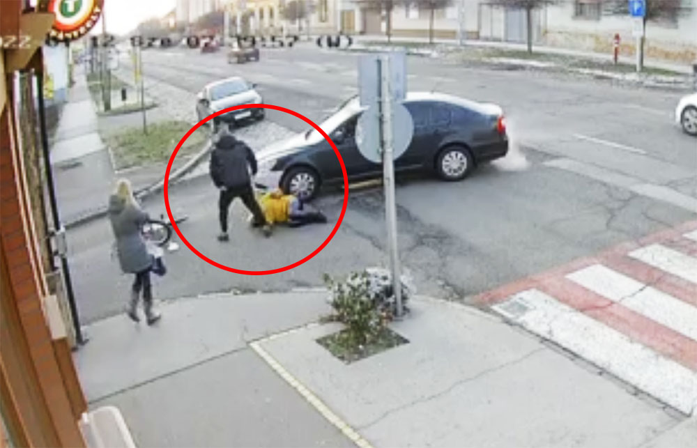 Videón, ahogy elgázoltak ma reggel egy kerékpárost Cegléden
