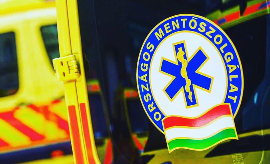 Felesége és lányai kezdték meg az újraélesztését