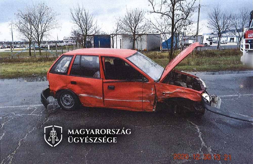 Súlyos balesetet okozott a gyorshajtás miatt. Ez a jogsijába fog kerülni.