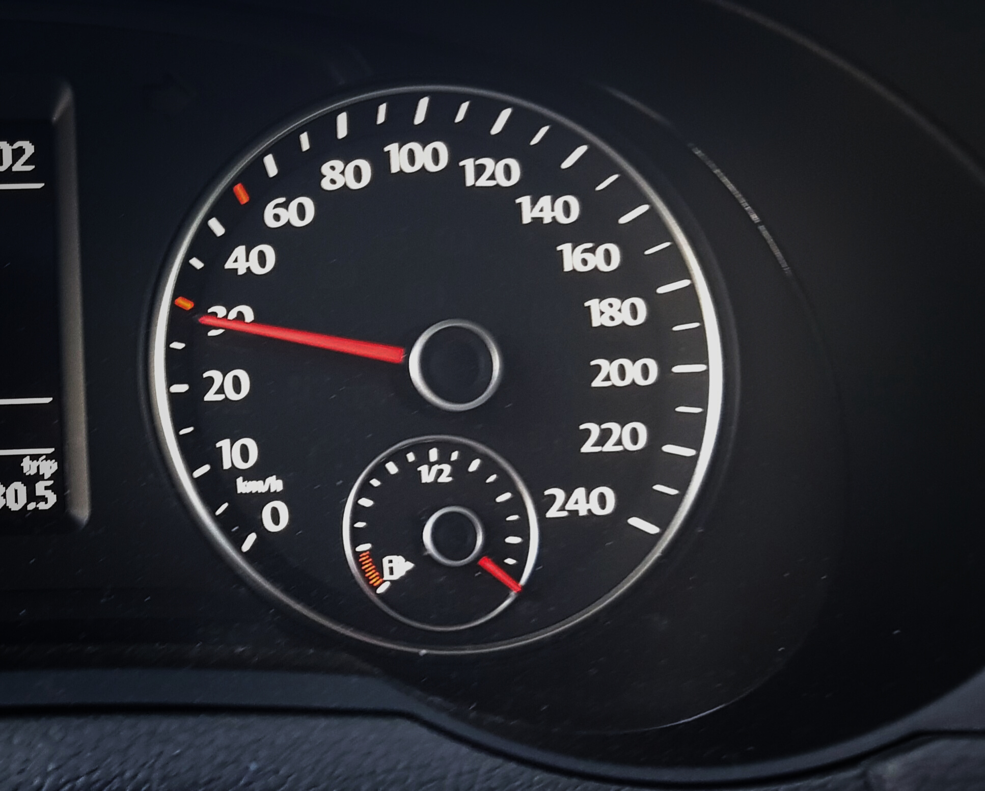 100 német város kéri a 30 km/h sebességkorlátozás önálló elrendelésének jogát