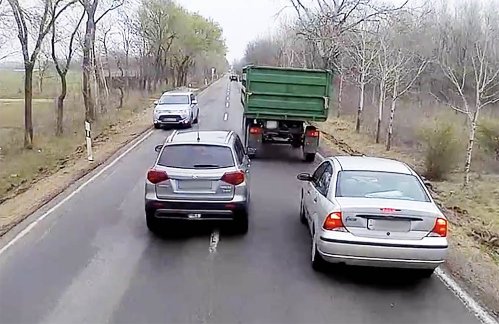 Dacia-val túrja le a BMW-t – Sztereotípiát rombolunk – VIDEÓ