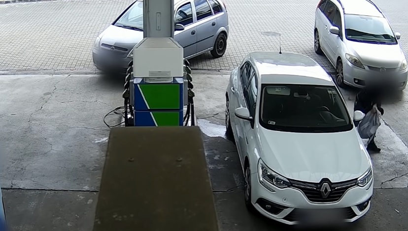 VIDEÓ: Hetven milliót, és aranyat loptak el egy autóból egy pesti benzinkúton