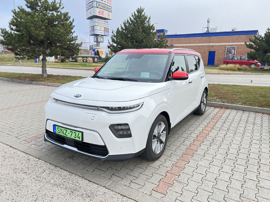 Holnaptól jobban zsebbe kell nyúlni az elektromos autót használóknak is