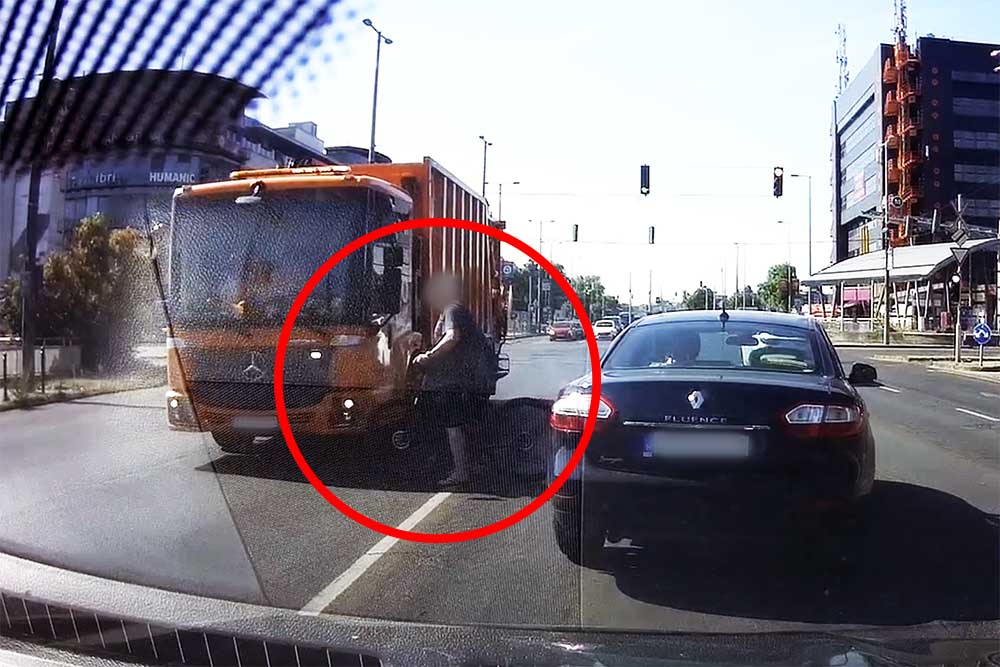 Ezt művelte egy bringás az Örs vezér téren