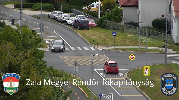 VIDEÓ: Ne csak lassíts, állj is meg a STOP táblánál – Újabb drónos felvétel a rendőrségtől