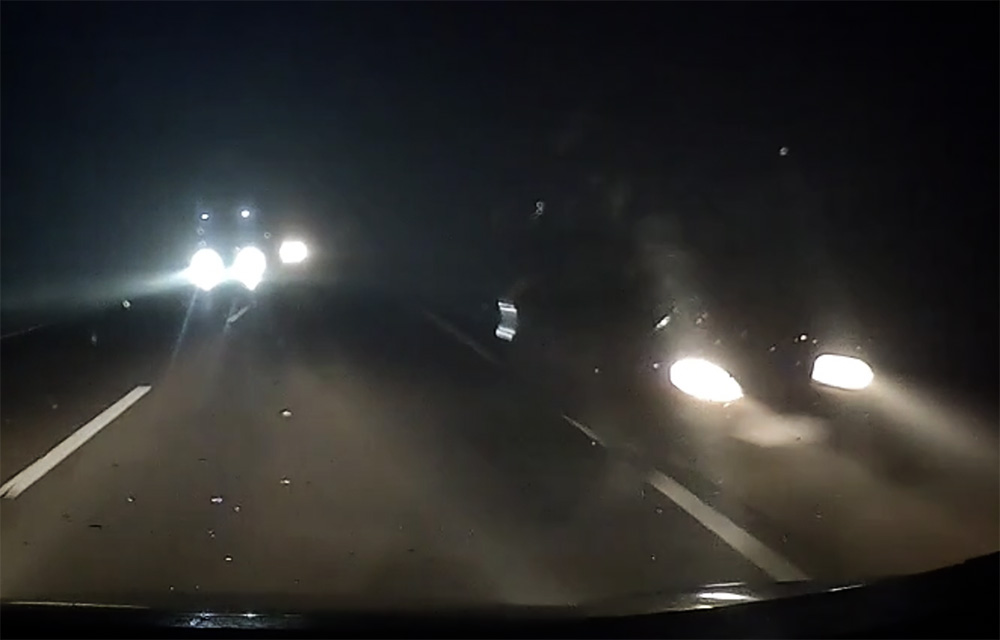 Ezt művelte a szemből jövő a 62-es úton ma reggel
