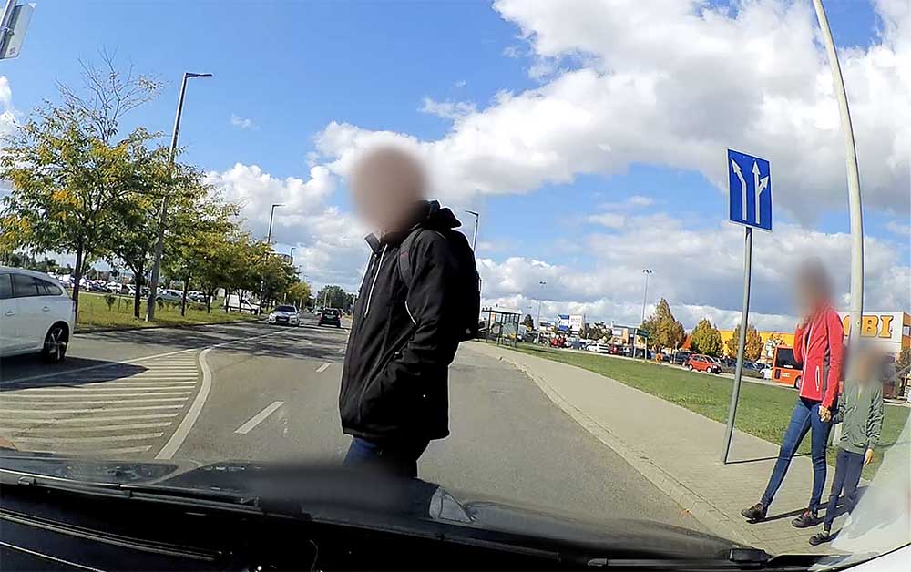 „Hősként” érvényesítette a neki járó elsőbbséget! Óriási szerencséje volt