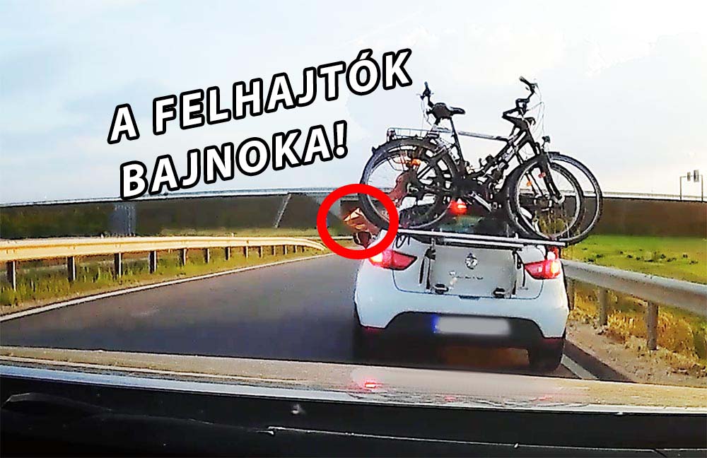 Előzz már meg te marha! Gondolhatta, mikor integetett, hogy végre vissza tudjon tolatni