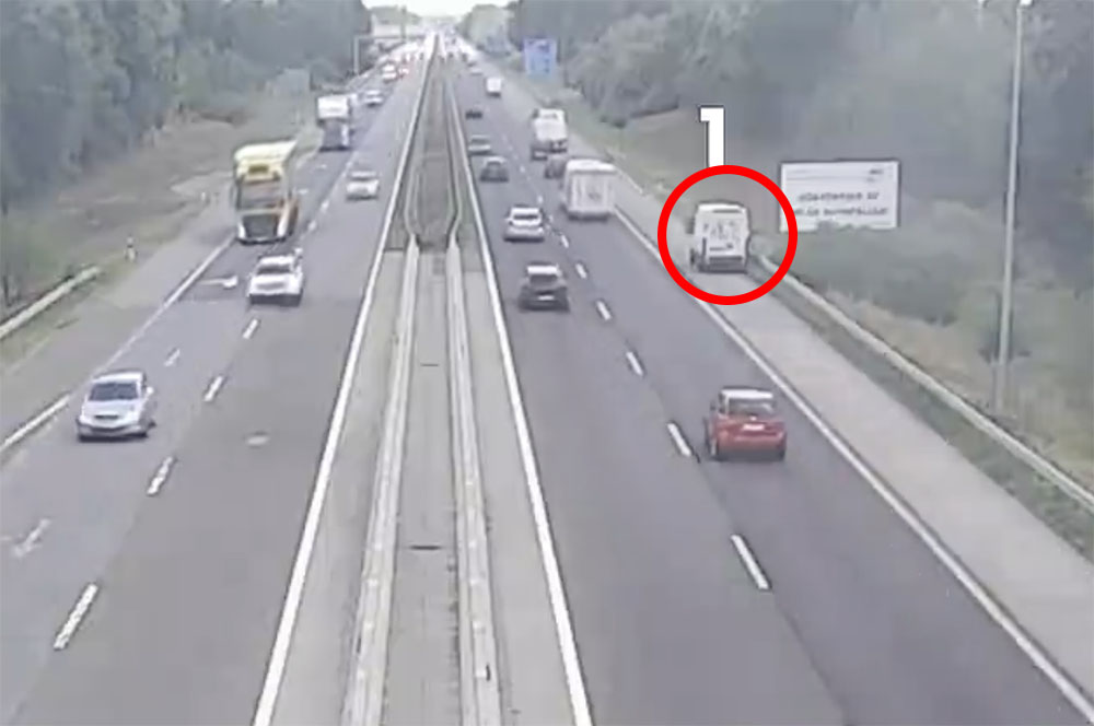 Az M5-ön egyszerűen megállt és több zsák szemetet hajított a pálya mellé