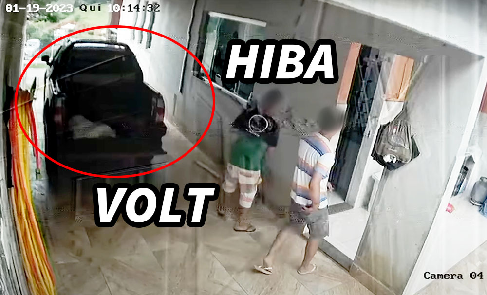 VIDEÓ: Hatalmas hibát követtek el a melósok, miután betolattak a házhoz