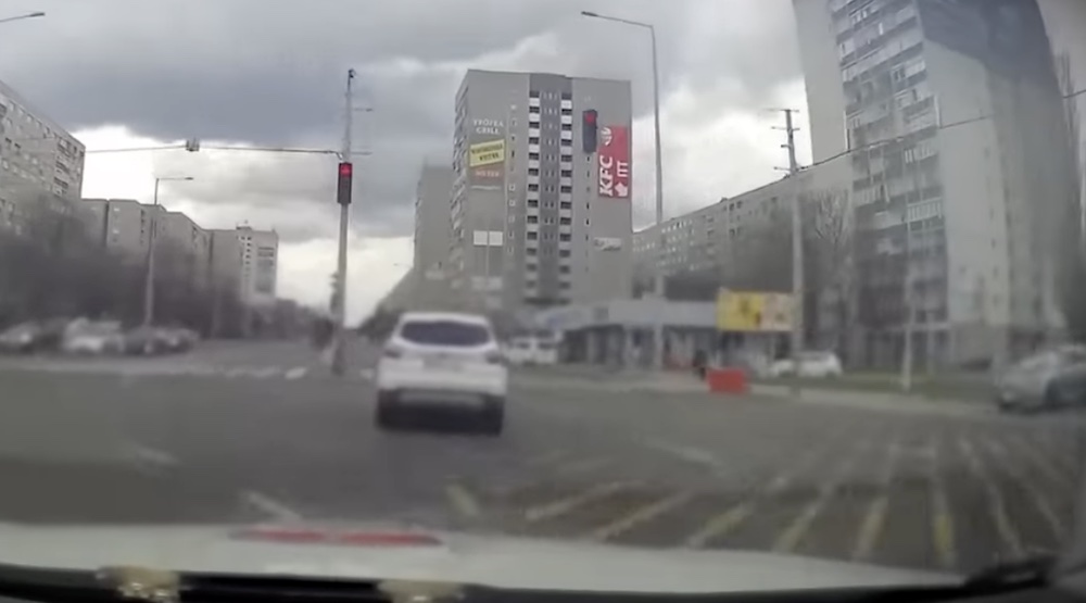 VIDEÓ: 20 perc alatt megtették a 40 kilométert