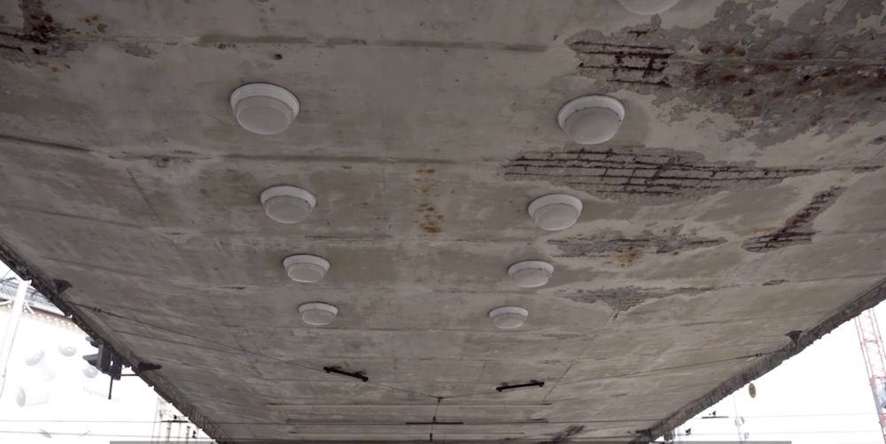 Videó: Lebontanák a Nyugati téri felüljárót is