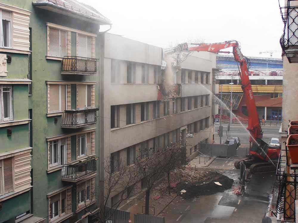 FOTÓK: Ha a Lehel csarnok környékén parkoltál ma, akkor lehet, hogy le kell mosatni a kocsid