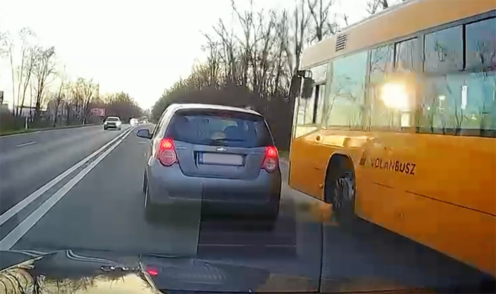 VIDEÓ: Mindezt a Volánbusz előtt tudta eljátszani