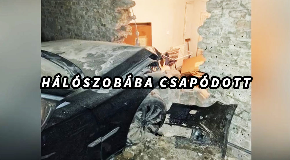 Egy autós 130-cal vágódott bele a csepeli házba