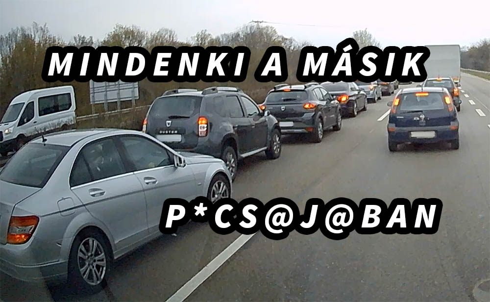 VIDEÓ: Belecsattant a Dusterbe a Mercedes! Ekkora követési távolsággal nem is csoda…