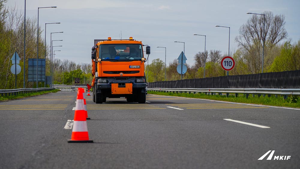 Indulnak a felújítási munkák az M7-es és M3-as autópályán