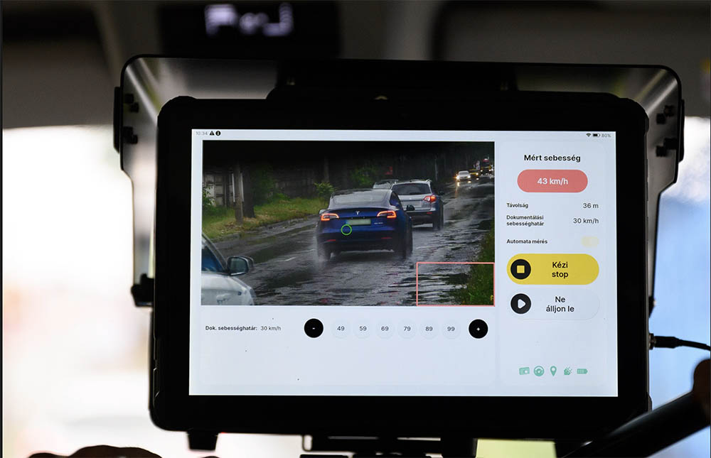 Ötvenes táblánál majdnem 150 km/h