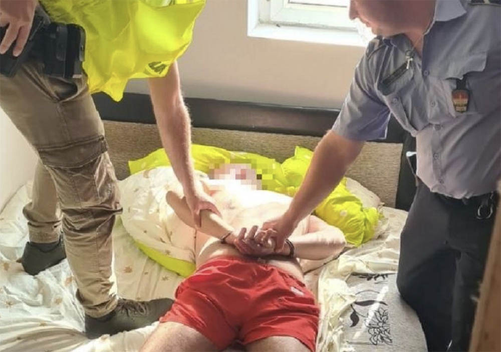 Barátnőjét az autóhoz kötni és vonszolni nem volt gyáva, de börtönbe vonulni nem mert