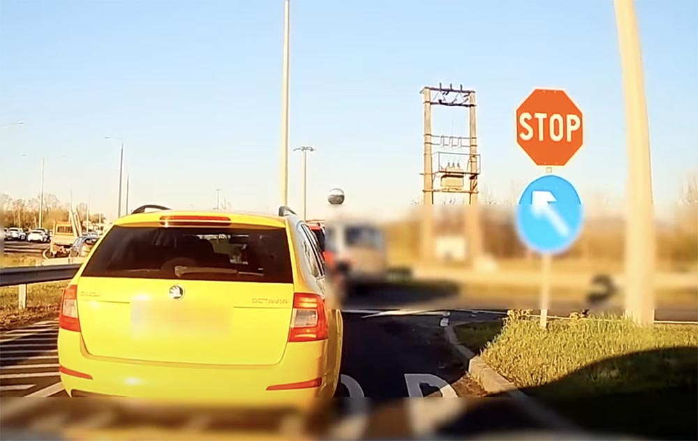Mégsem vonták be a jogosítványát a STOP táblát figyelmen kívül hagyó sofőrnek