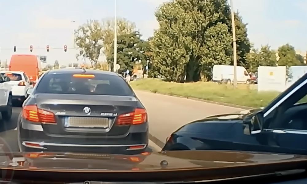 BMW akcióban – Ezen lengyel felvétel mellett nehéz elmenni