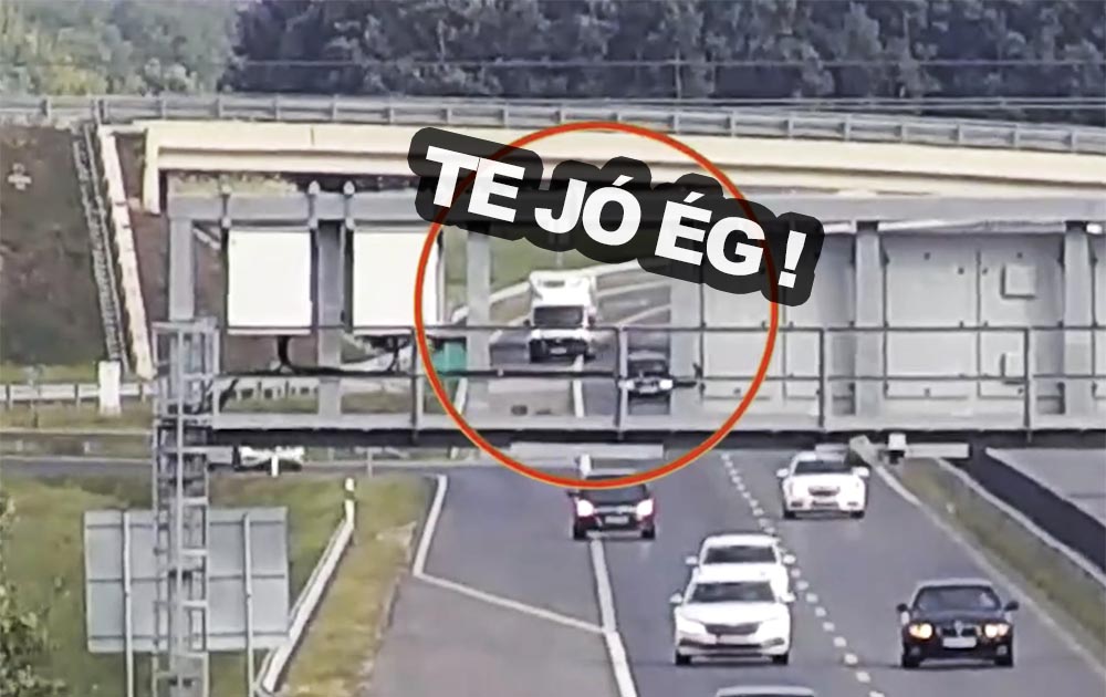 Akciófilmbe illő borulást rögzített az M4-en egy térfigyelő kamera
