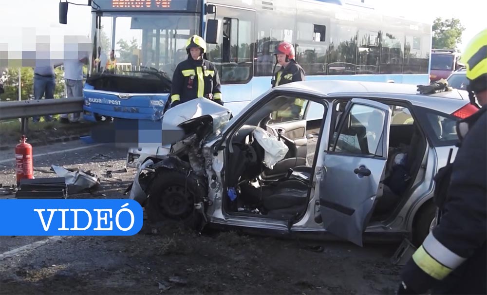 Buszbaleset történt a Szentlőrinci úti felüljárón a XX. kerületben